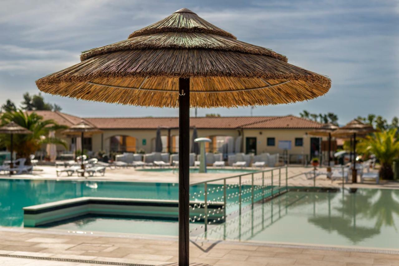 Il Veliero Hotel Follonica Eksteriør billede